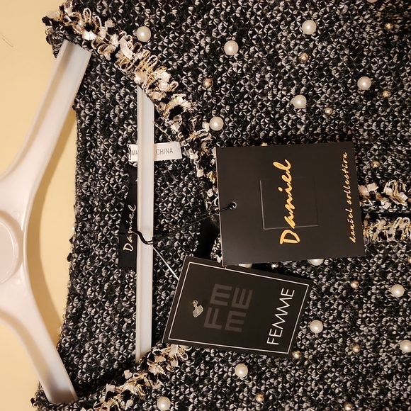 Top - Picture 5 of 7